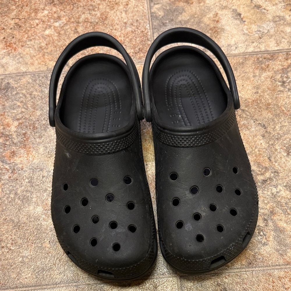 Black Clog Sandals. Classic style. Men’s size 9. Women’s size 11
